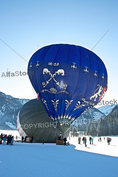 2010-01-23 Hot air balloon festival in the Tannheim Valley. Austria