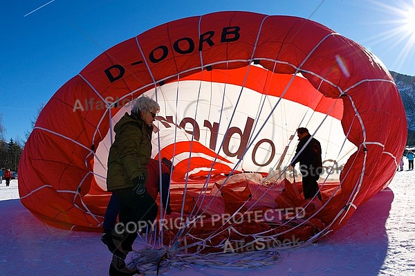 2010-01-23 Hot air balloon festival in the Tannheim Valley, Austria