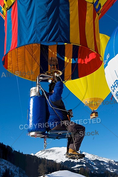 2010-01-23 Hot air balloon festival in the Tannheim Valley, Austria