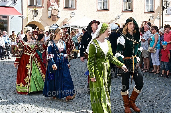 2011-09-03-04 Kaiser Maximilen 1. Festumzüge, Füssen, Bavaria, Germany