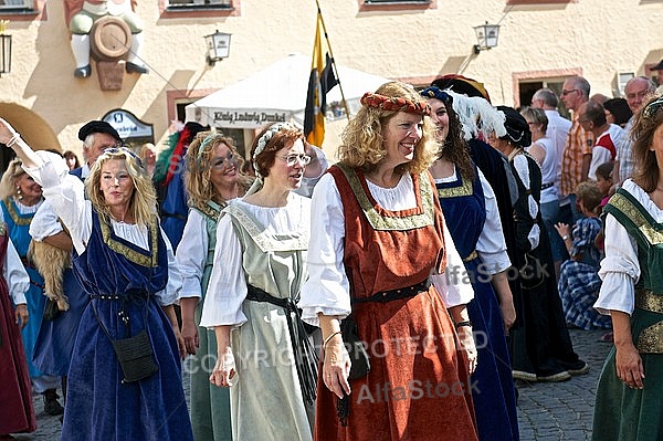 2011-09-03-04 Kaiser Maximilen 1. Festumzüge, Füssen, Bavaria, Germany