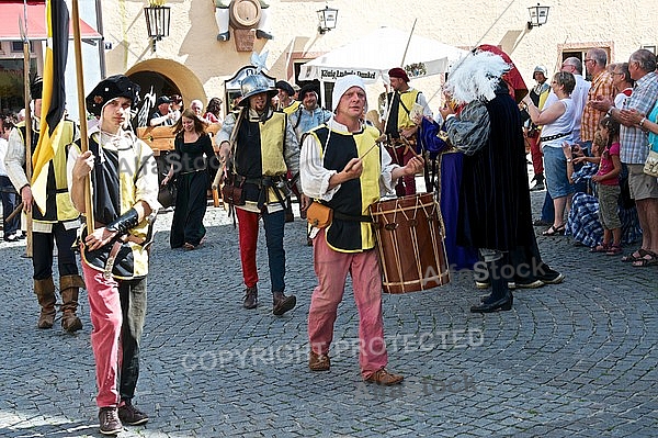 2011-09-03-04 Kaiser Maximilen 1. Festumzüge, Füssen, Bavaria, Germany