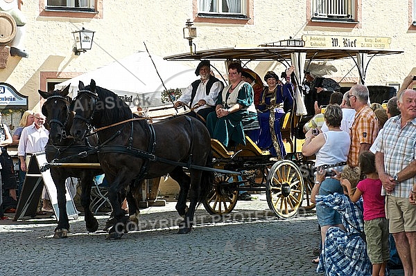 2011-09-03-04 Kaiser Maximilen 1. Festumzüge, Füssen, Bavaria, Germany