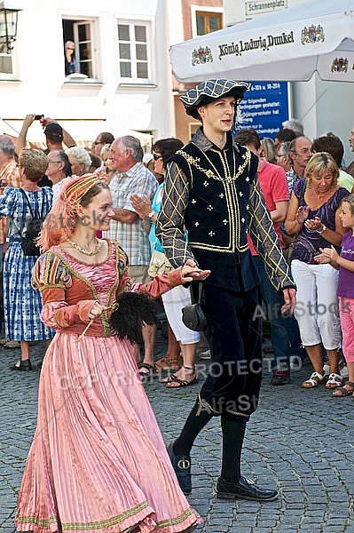 2011-09-03-04 Kaiser Maximilen 1. Festumzüge, Füssen, Bavaria, Germany