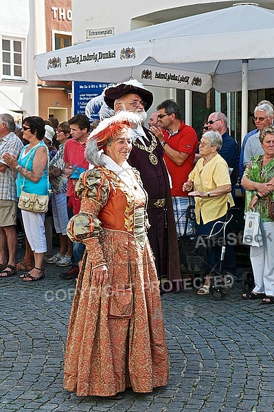 2011-09-03-04 Kaiser Maximilen 1. Festumzüge, Füssen, Bavaria, Germany