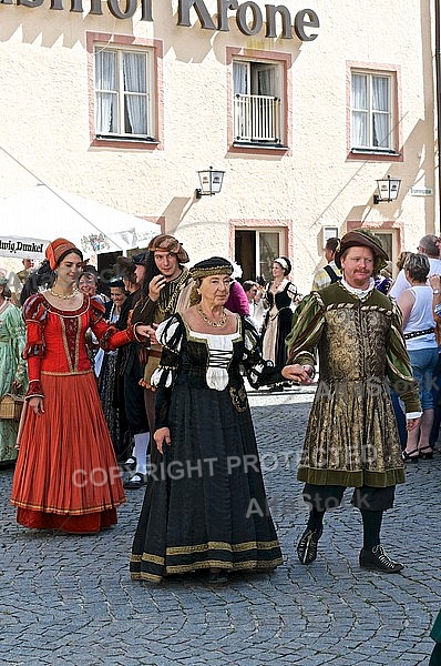 2011-09-03-04 Kaiser Maximilen 1. Festumzüge, Füssen, Bavaria, Germany