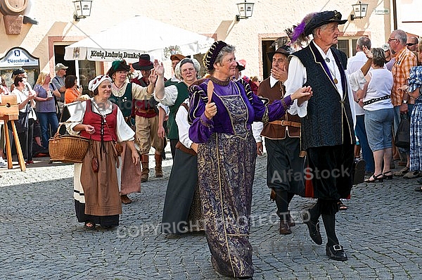 2011-09-03-04 Kaiser Maximilen 1. Festumzüge, Füssen, Bavaria, Germany