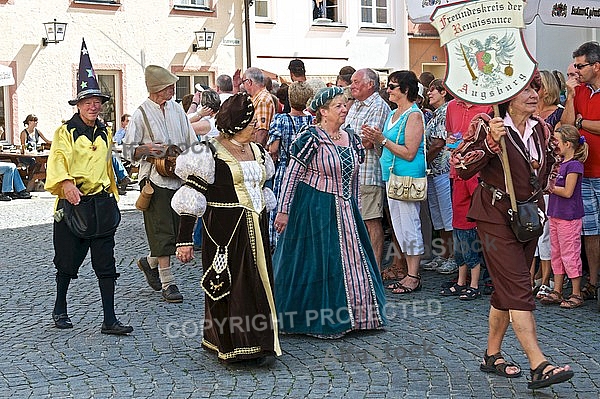 2011-09-03-04 Kaiser Maximilen 1. Festumzüge, Füssen, Bavaria, Germany