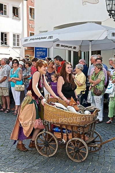 2011-09-03-04 Kaiser Maximilen 1. Festumzüge, Füssen, Bavaria, Germany