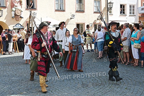 2011-09-03-04 Kaiser Maximilen 1. Festumzüge, Füssen, Bavaria, Germany