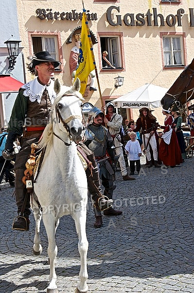 2011-09-03-04 Kaiser Maximilen 1. Festumzüge, Füssen, Bavaria, Germany