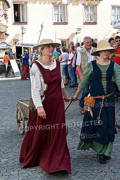 2011-09-03-04 Kaiser Maximilen 1. Festumzüge, Füssen, Bavaria, Germany