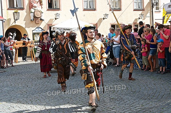 2011-09-03-04 Kaiser Maximilen 1. Festumzüge, Füssen, Bavaria, Germany