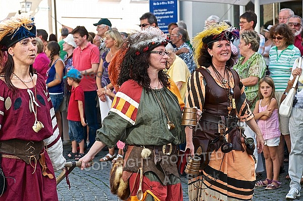 2011-09-03-04 Kaiser Maximilen 1. Festumzüge, Füssen, Bavaria, Germany