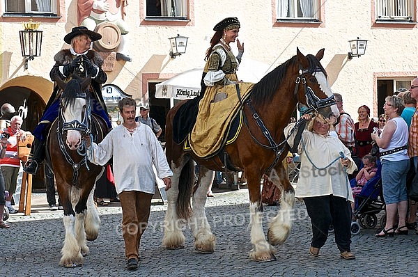 2011-09-03-04 Kaiser Maximilen 1. Festumzüge, Füssen, Bavaria, Germany