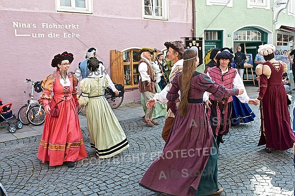 2011-09-03-04 Kaiser Maximilen 1. Festumzüge, Füssen, Bavaria, Germany