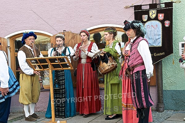 2011-09-03-04 Kaiser Maximilen 1. Festumzüge, Füssen, Bavaria, Germany