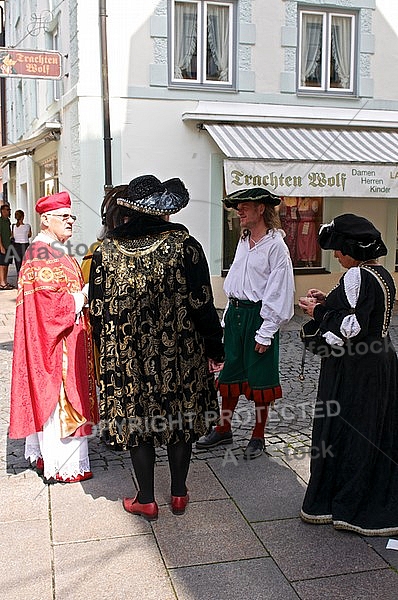 2011-09-03-04 Kaiser Maximilen 1. Festumzüge, Füssen, Bavaria, Germany