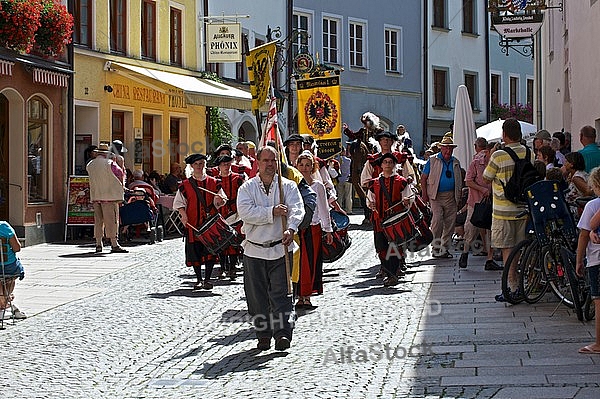 2011-09-03-04 Kaiser Maximilen 1. Festumzüge, Füssen, Bavaria, Germany