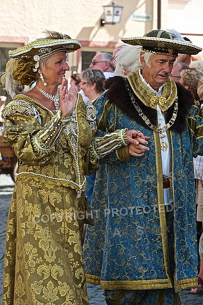 2011-09-03-04 Kaiser Maximilen 1. Festumzüge, Füssen, Bavaria, Germany