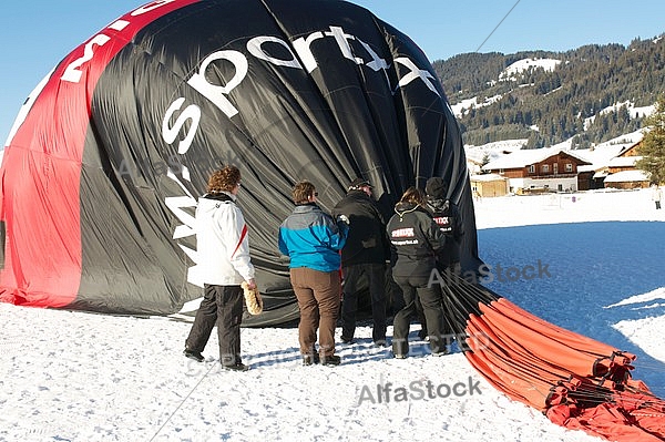 2012-01-15 Hot air balloon festival in the Tannheim Valley, Austria