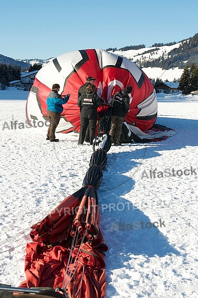 2012-01-15 Hot air balloon festival in the Tannheim Valley, Austria