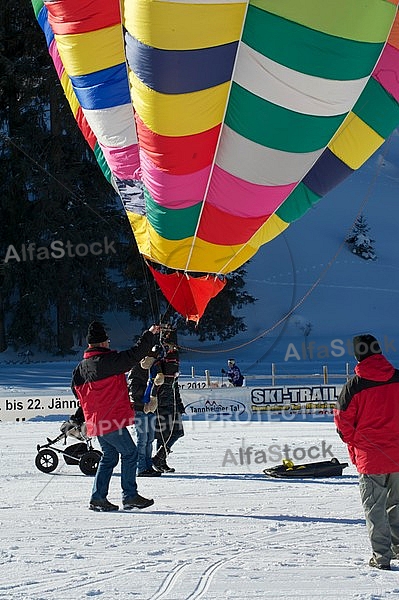 2012-01-15 Hot air balloon festival in the Tannheim Valley, Austria