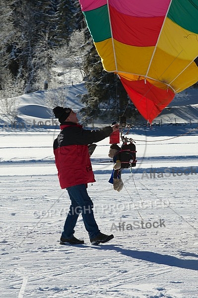 2012-01-15 Hot air balloon festival in the Tannheim Valley, Austria