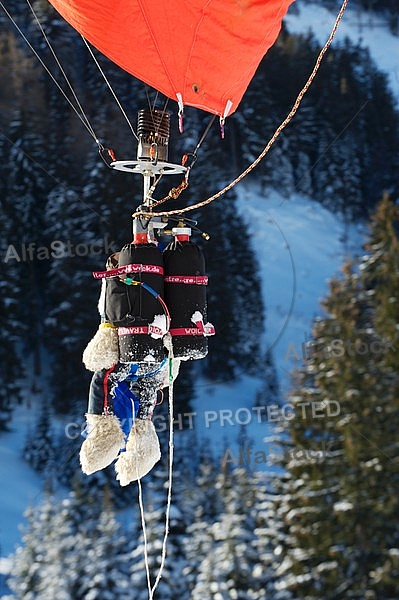 2012-01-15 Hot air balloon festival in the Tannheim Valley, Austria