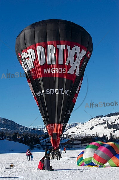 2012-01-15 Hot air balloon festival in the Tannheim Valley, Austria