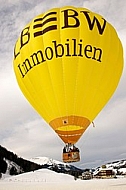 2013-01-20 Hot air balloon festival in the Tannheim Valley, Austria