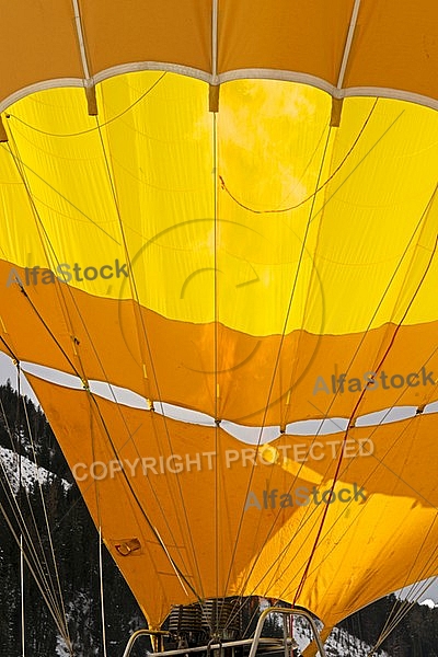 2013-01-20 Hot air balloon festival in the Tannheim Valley, Austria