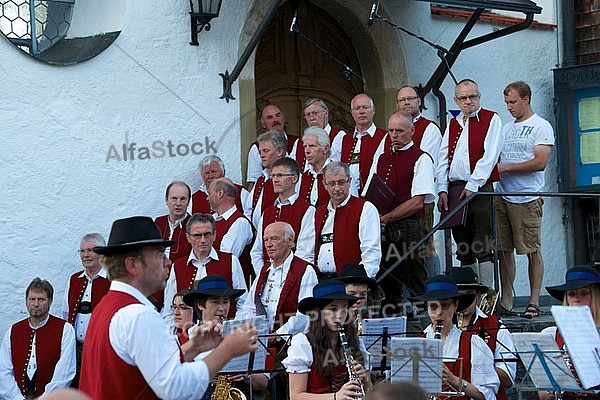 2013-07-21 Platzkonzert - Männerchor, Alphorngruppe, Musikkapelle Eisenberg in Maria Hilf