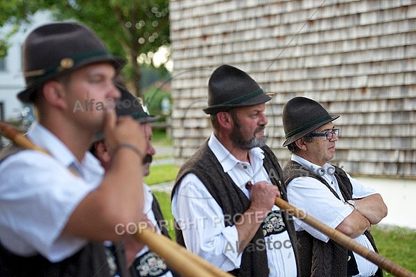 2013-07-21 Platzkonzert - Männerchor, Alphorngruppe, Musikkapelle Eisenberg in Maria Hilf