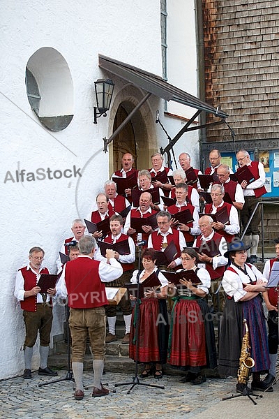 2013-07-21 Platzkonzert - Männerchor, Alphorngruppe, Musikkapelle Eisenberg in Maria Hilf