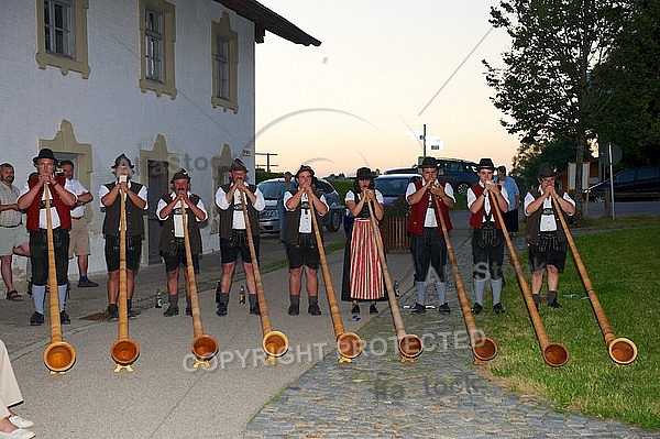 2013-07-21 Platzkonzert - Männerchor, Alphorngruppe, Musikkapelle Eisenberg in Maria Hilf