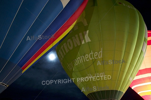 2014-01-15 Hot air balloon festival in the Tannheim Valley, Austria