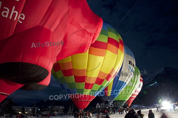 2014-01-15 Hot air balloon festival in the Tannheim Valley, Austria