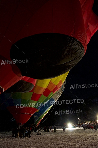 2014-01-15 Hot air balloon festival in the Tannheim Valley, Austria