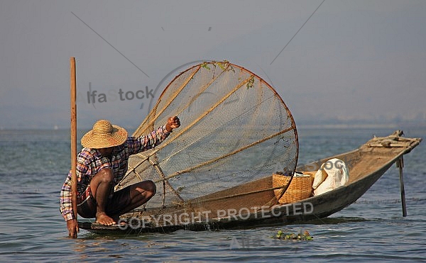 Fishing on Inle Lake 