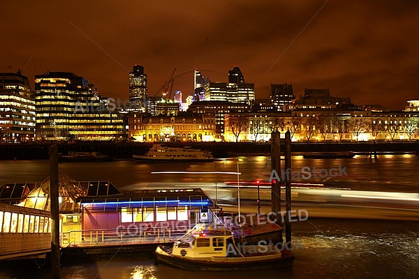 London by night