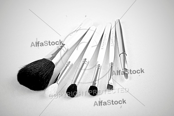 Makup tools, Make-up