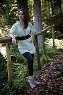 Modell girl posing in the forest