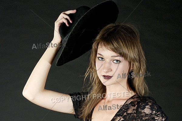 Modell girl posing with hat