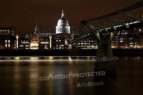 St Pauls Cathedral, London by night, UK