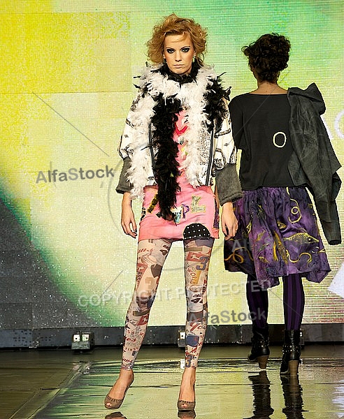 2010-11-24 Budapest fashion Week, Toth Virag