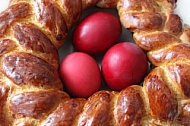 Easter, Braided loaf, Red eggs